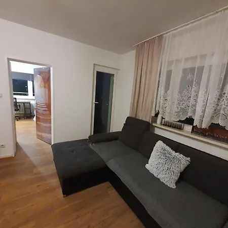 Moebiliertes In 2er Wg Wohngemeinschaft In Ruesselsheim Appartement Hassloch (Hessen)